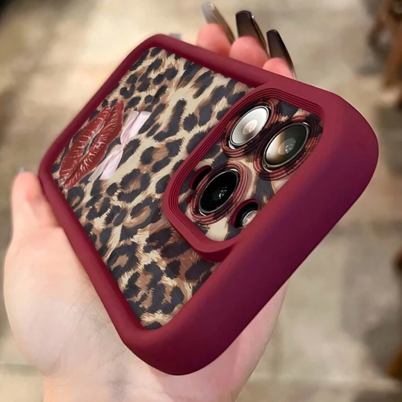 Cheetah Print iPhone Case - Picture 3 of 3